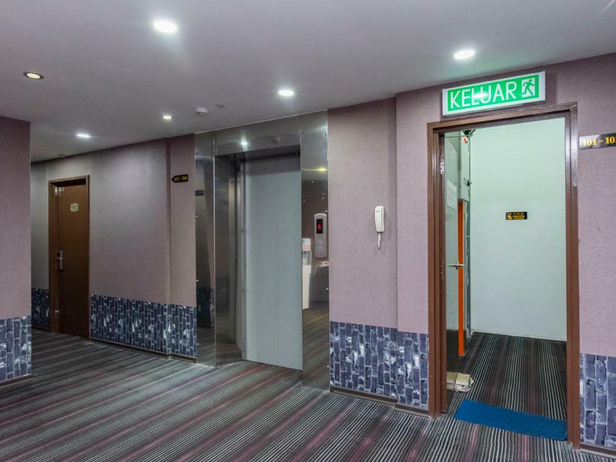 Remember Hotel Bukit Gambir Exterior foto