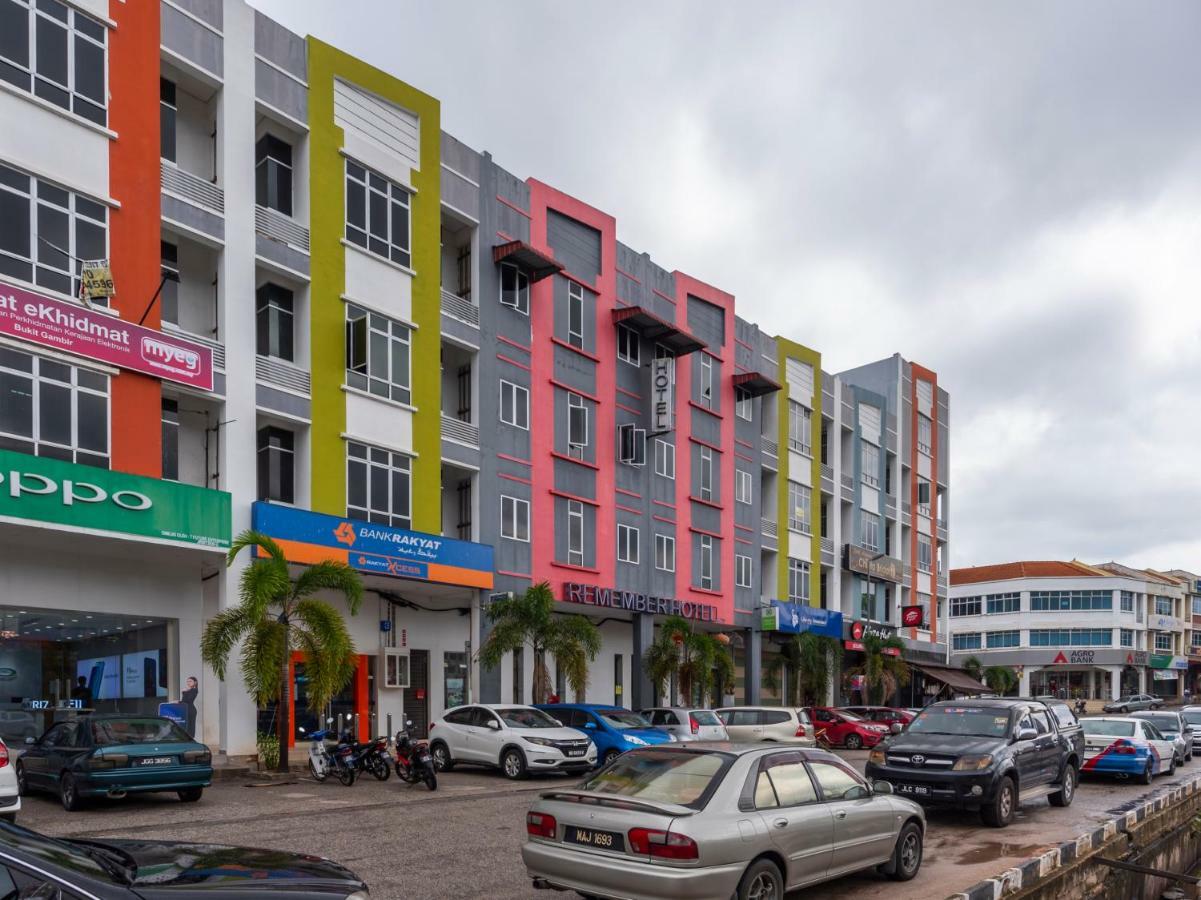Remember Hotel Bukit Gambir Exterior foto